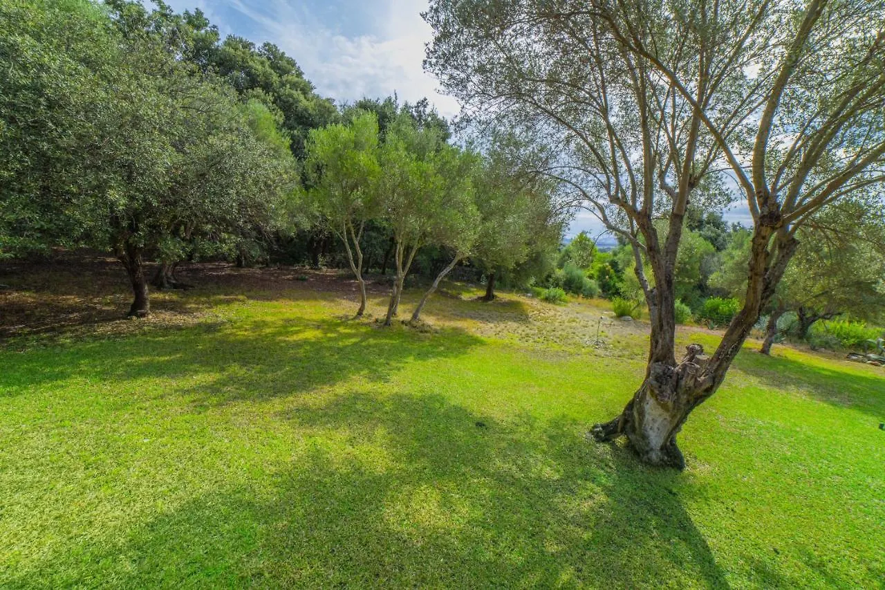 Villa Hidden Retreat / Denga Pollenca