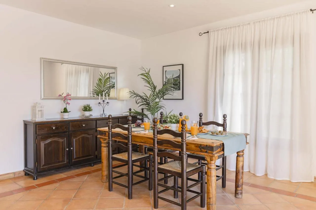 Villa Hidden Retreat / Denga Pollenca